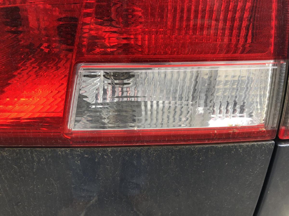 Opel Vectra C Caravan R&uuml;ckleuchte innen rechts R&uuml;cklicht Innenteil Heckklappe