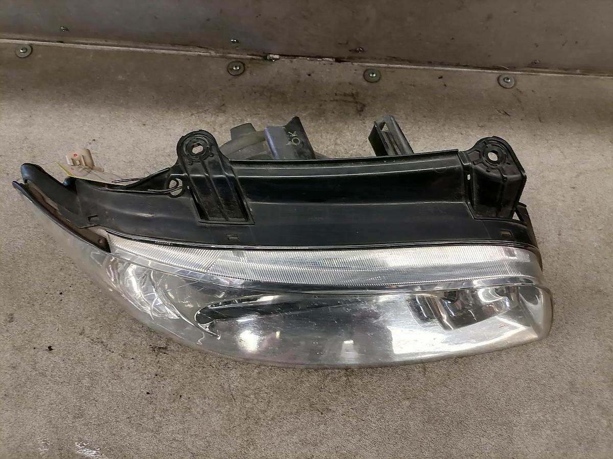 Hyundai Matrix Scheinwerfer vorn rechts Lampe 92102-170 BJ2004