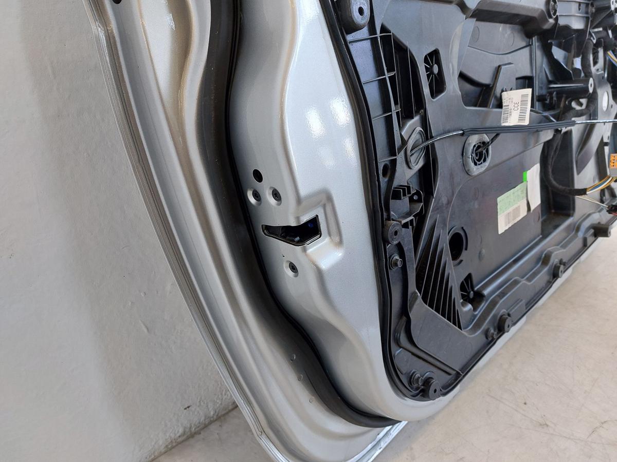 Ford Fiesta JA8 T&uuml;r vorn links Fahrert&uuml;r im Rohbau 3 t&uuml;rer Polar Silber Met