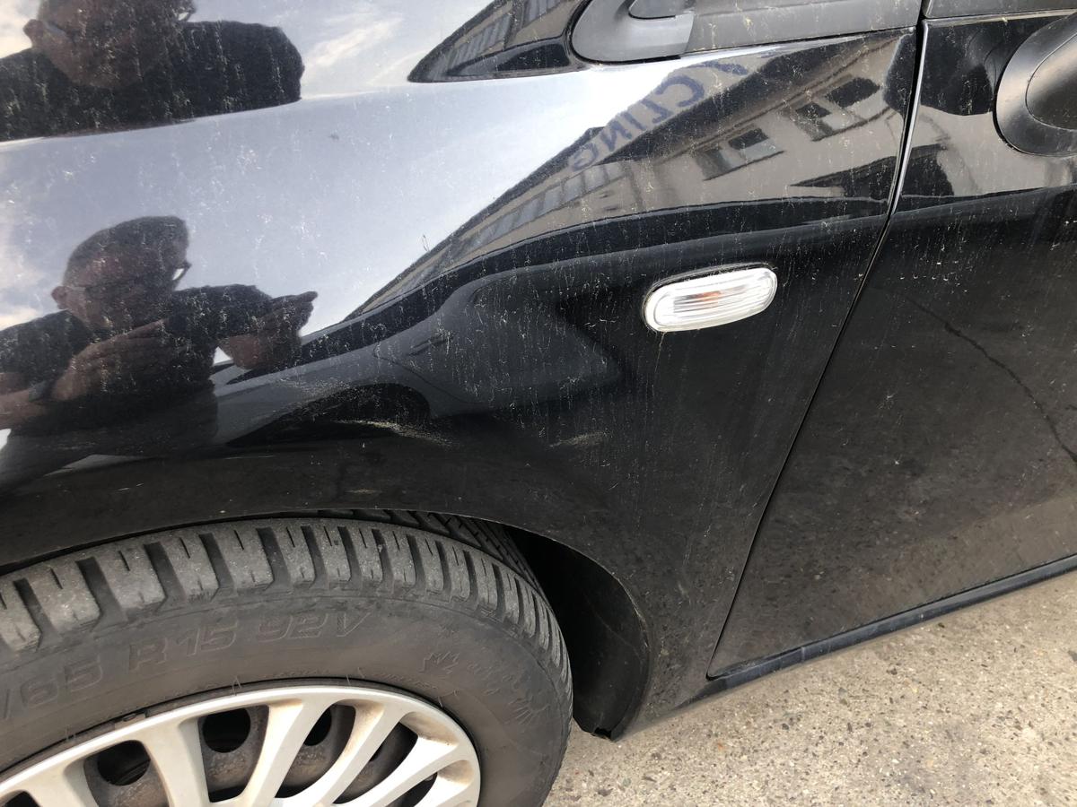 Fiat Punto EVO 199 Kotfl&uuml;gel vorn links Fahrerseite 876 Nero Mille Miglia