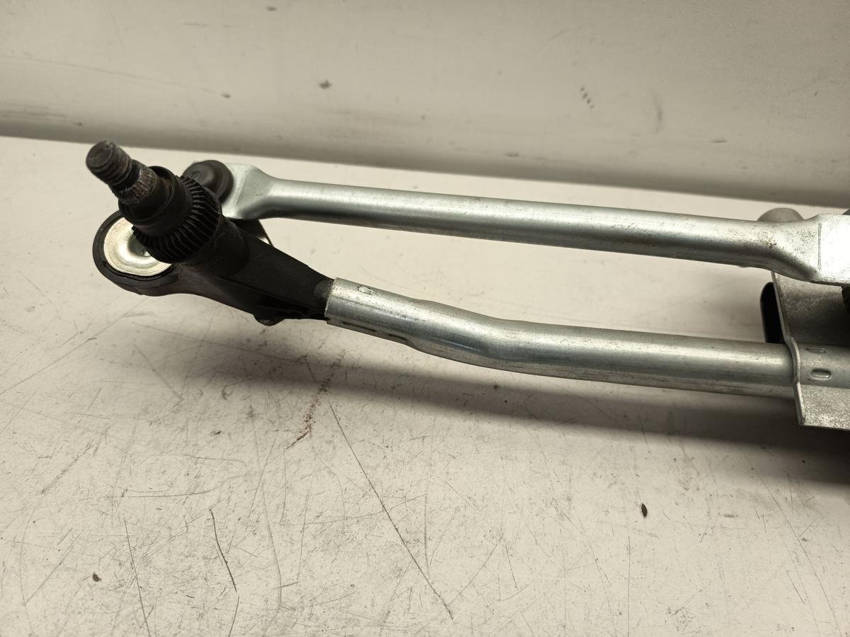 BMW 116I original Wischermotor mit Gest&auml;nge vorn Frontscheibe Baujahr 2005