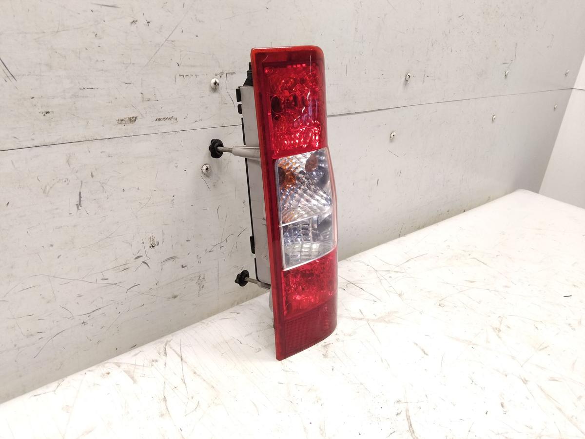 Ford Transit FA original R&uuml;ckleuchte Schlussleuchte rechts 6C1113404A BJ2007