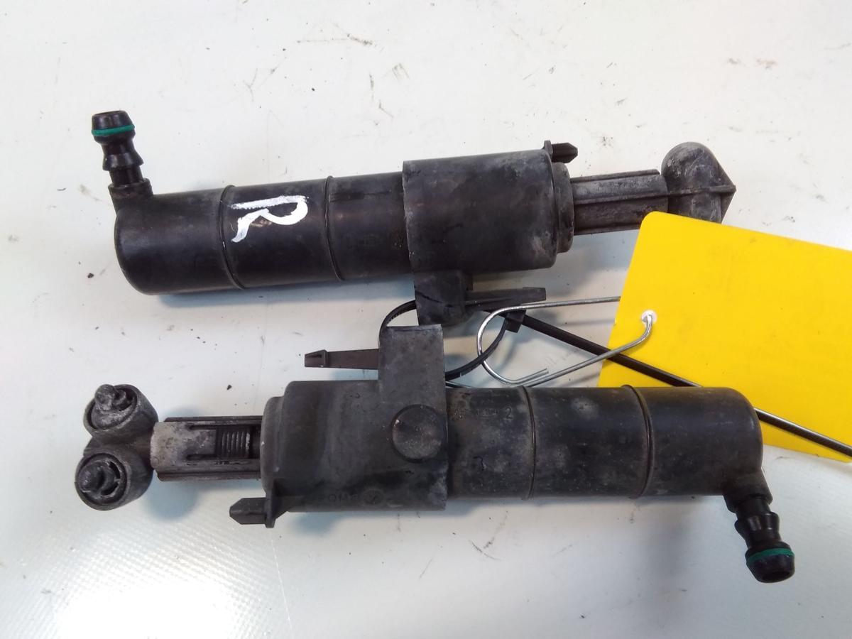 Mercedes E-Klasse Coupe C207 original Satz Hubzylinder mit D&uuml;se SRA Bj.2009