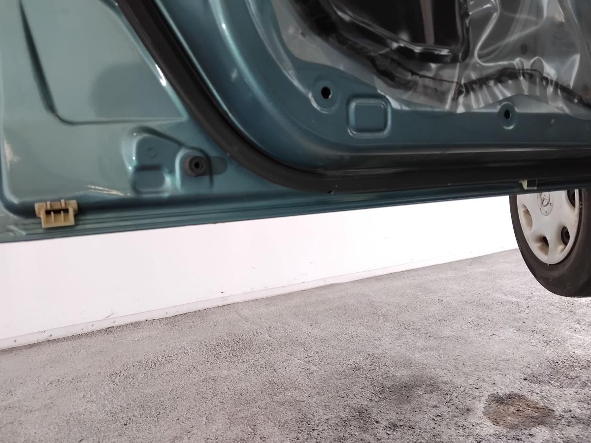 Mazda 323 BJ T&uuml;r vorn links Fahrert&uuml;r 23G orient green pearl BJ2001 5-t&uuml;rig