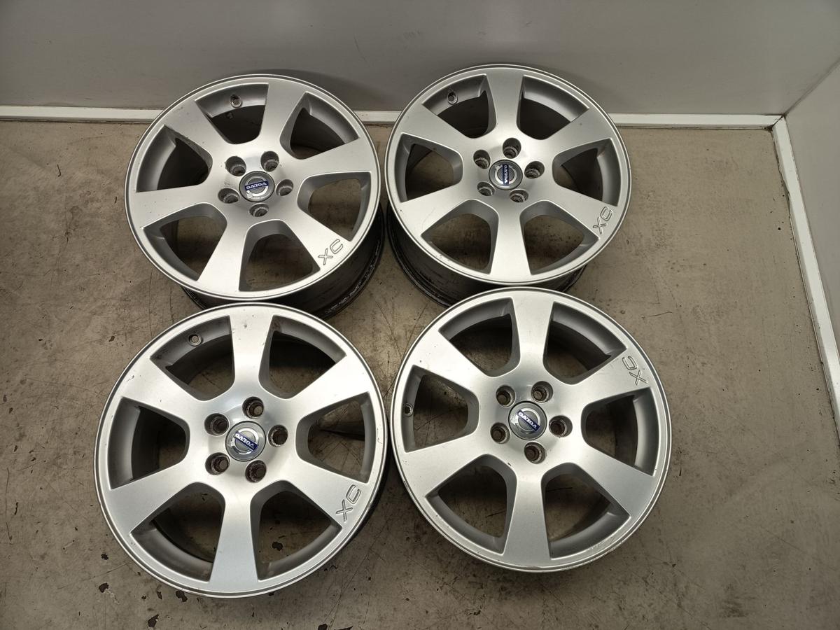 Volvo XC60 orig Satz Alufelgen 7,5x17ET55 30671480 mit Radschrauben Bj 2010