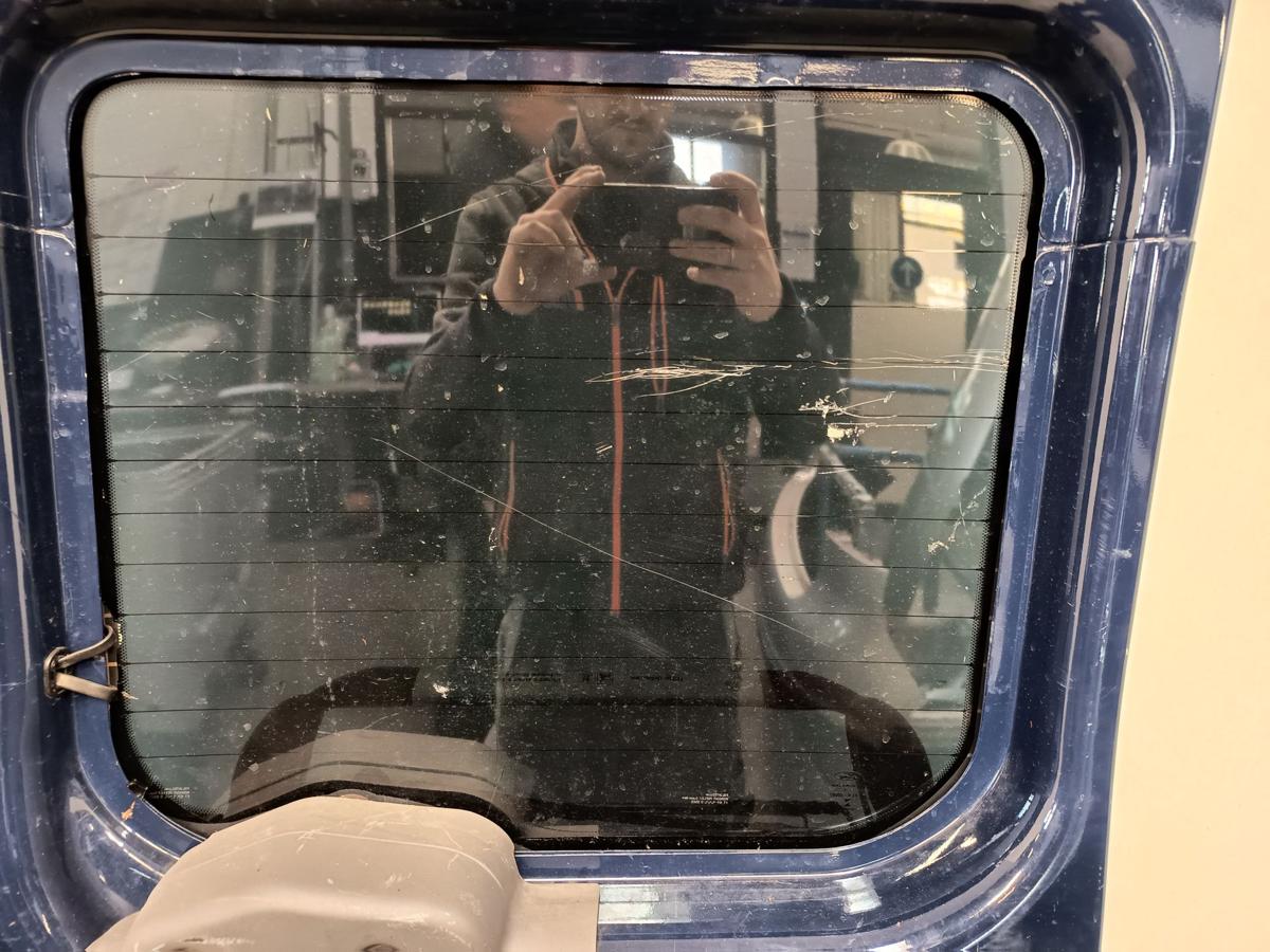 Ford Transit TT9 Heckfl&uuml;gelt&uuml;r rechts mit Fenster H2 180&deg; Blazerblue Bj 2013