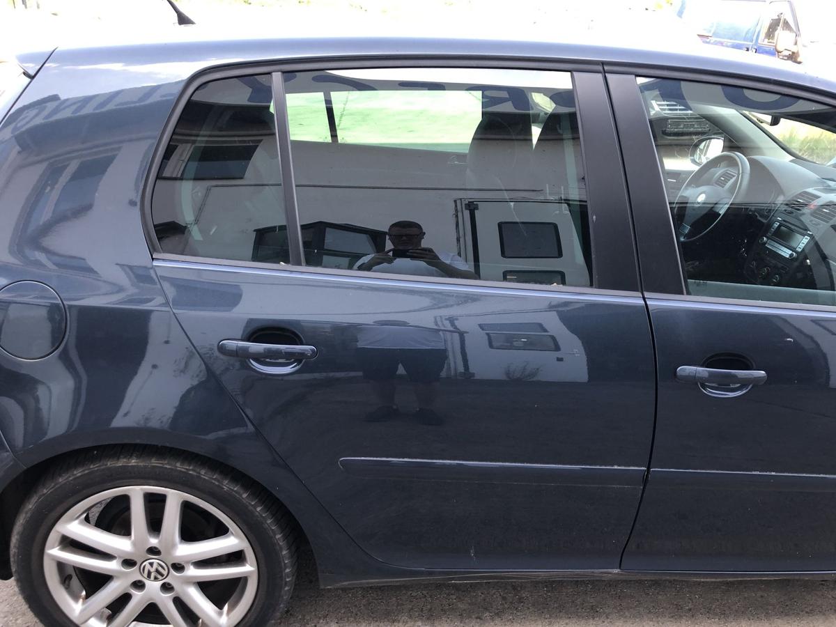 VW Golf 5 V 1K T&uuml;r hinten rechts Fondt&uuml;r LC5F Blue Graphit Metallic