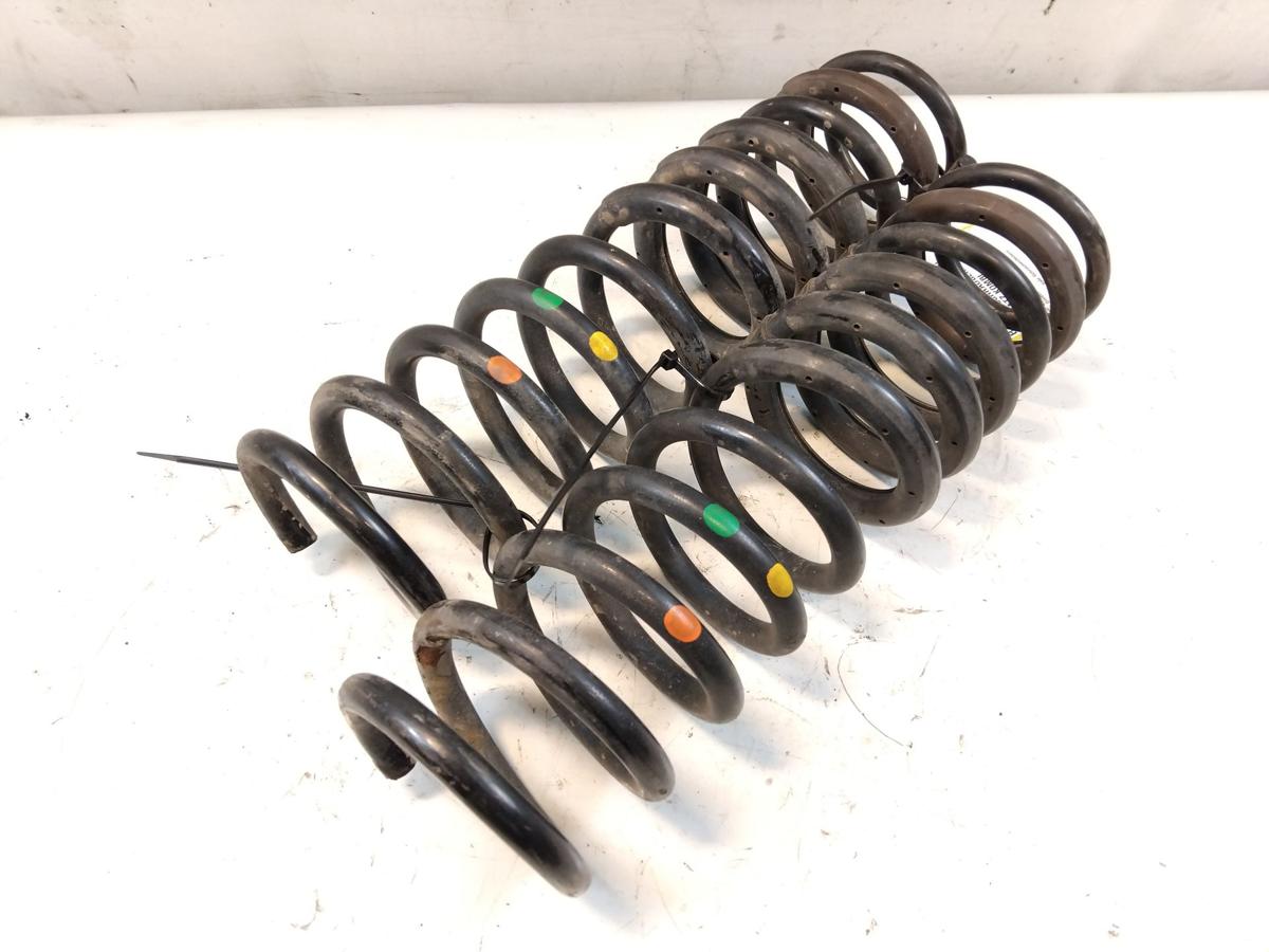 Ford Focus 3 Kombi Facelift original Satz Schraubenfedern Hinterachse Bj.2015