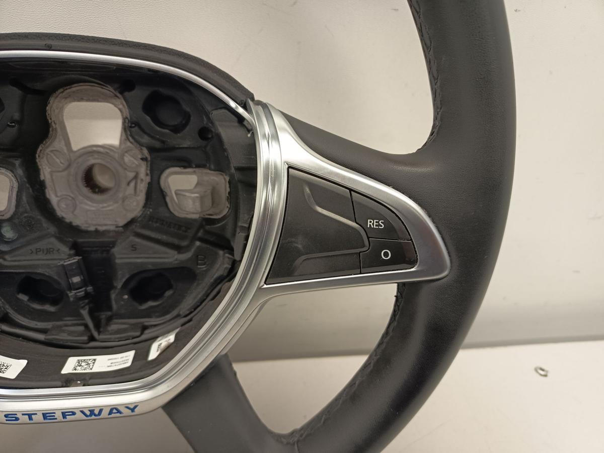 Dacia Sandero II Stepway original Lenkrad Leder 484007478R Baujahr 2020