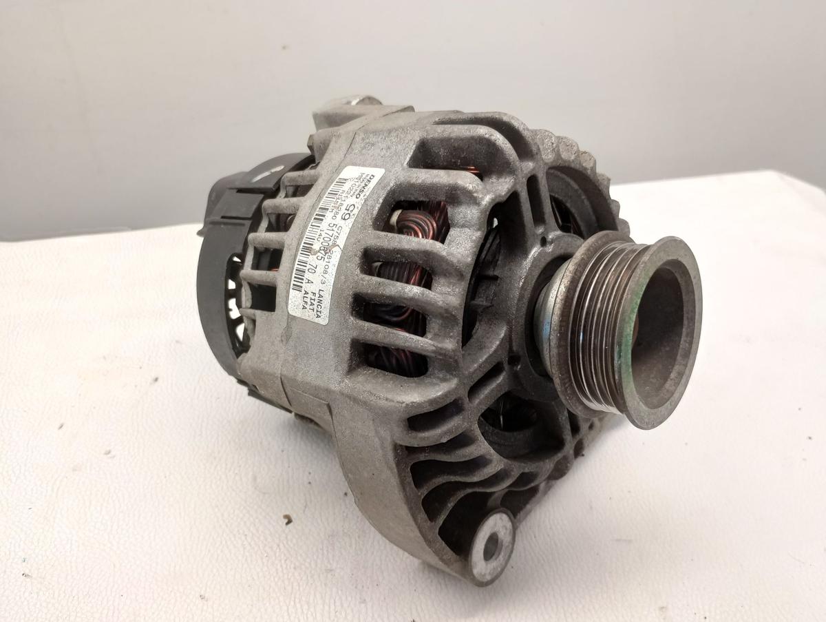 Ford KA 2 RU8 orig Lichtmaschine Generator 1.25 51kW Benzin 70A 51700675 Bj 08