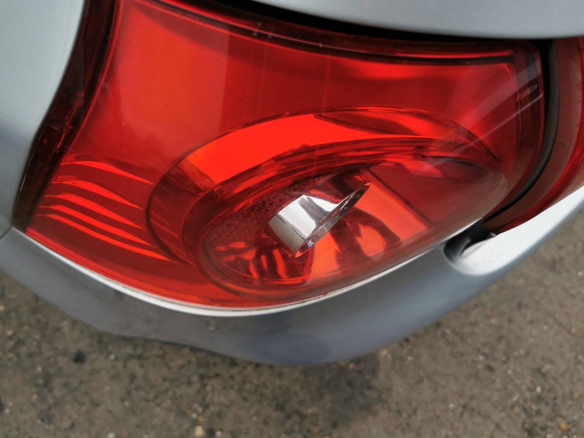 VW Golf V 5 Rückleuchte Schlussleuchte Rücklicht hinten aussen links 3 Türer