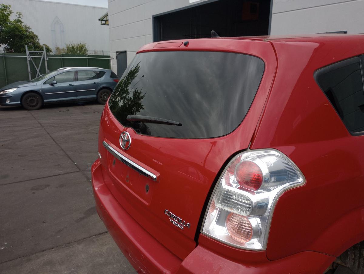 Toyota Corolla Verso II orig Heckklappe mit Scheibe 3J6 Super red Bj 2008