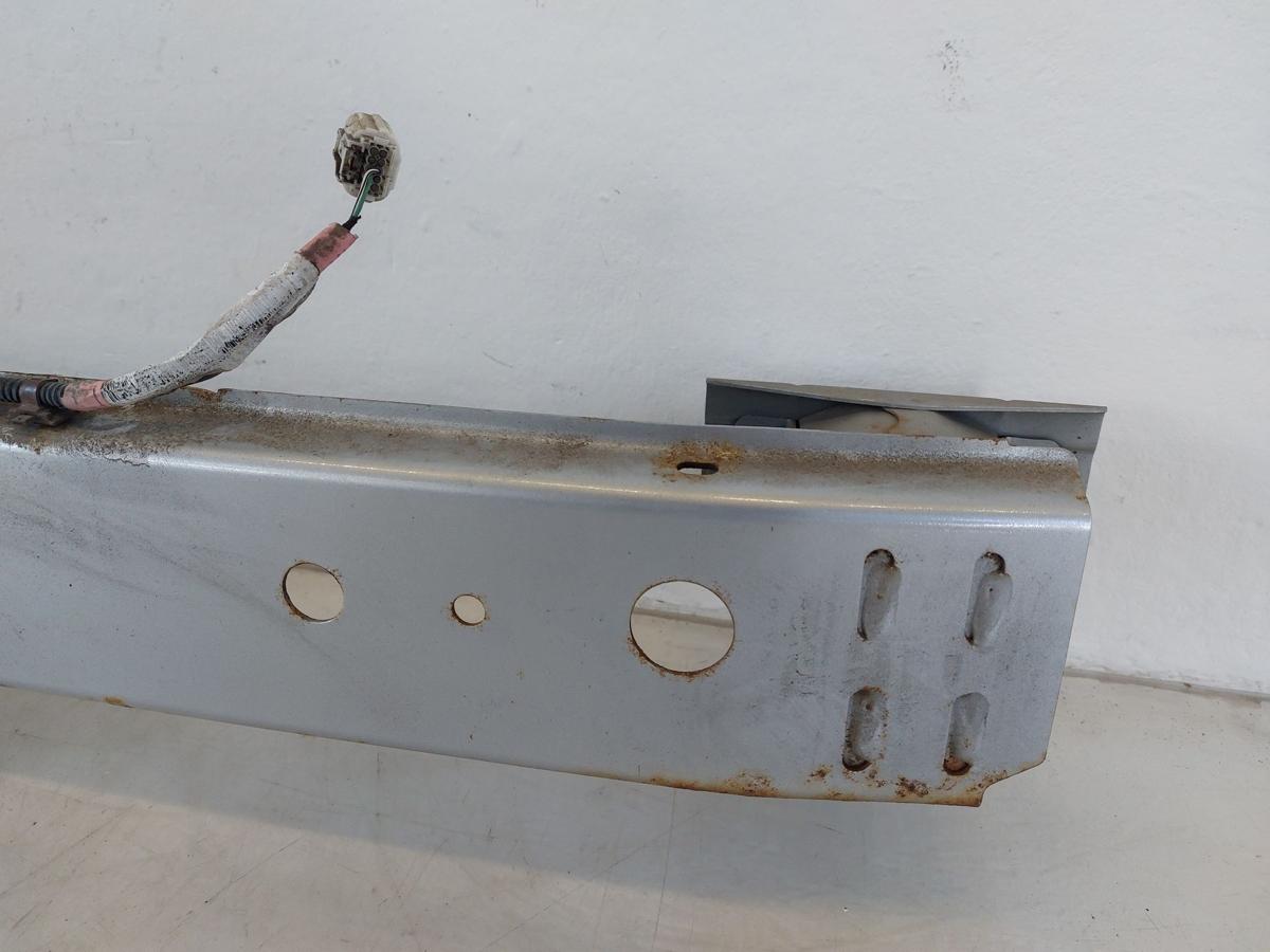 Toyota Yaris XP13 Tr&auml;ger Sto&szlig;f&auml;nger hinten Pralltr&auml;ger Sto&szlig;f&auml;ngertr&auml;ger