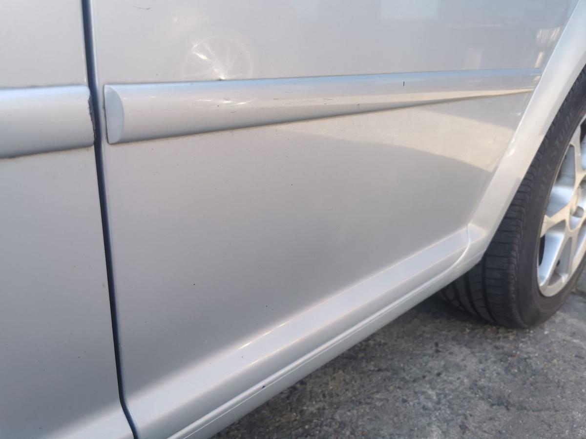 VW Bora 1J Variant Tür Autotür Rohbautür Fondtür hinten links LB7Z Satinsilber