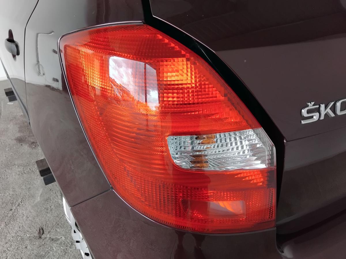 Skoda Fabia 2 5J original R&uuml;ckleuchte Heckleuchte links Kombi Flie&szlig;heck BJ2013
