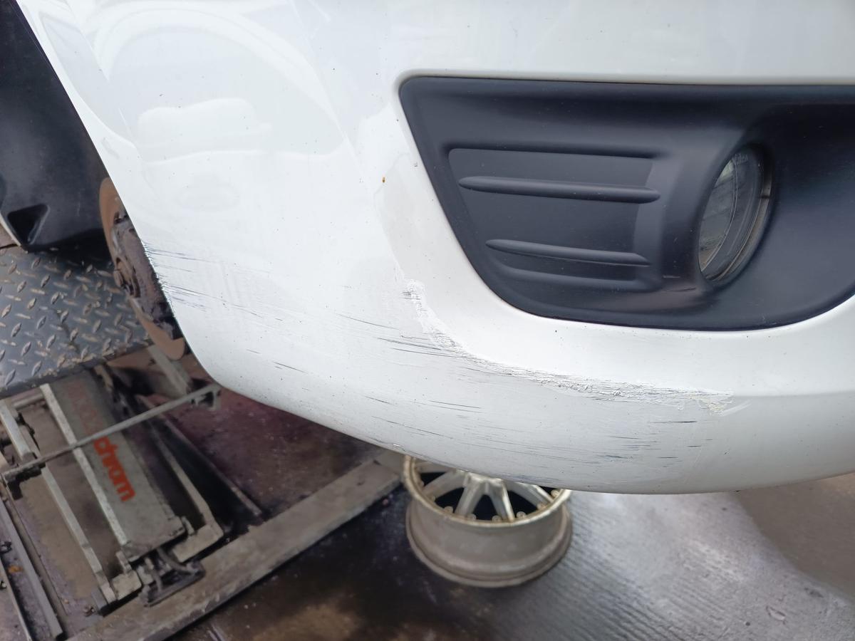 Citroen C4 original Stoßstange Fänger vorn/Front EWP Schneeweiß Bj 2008