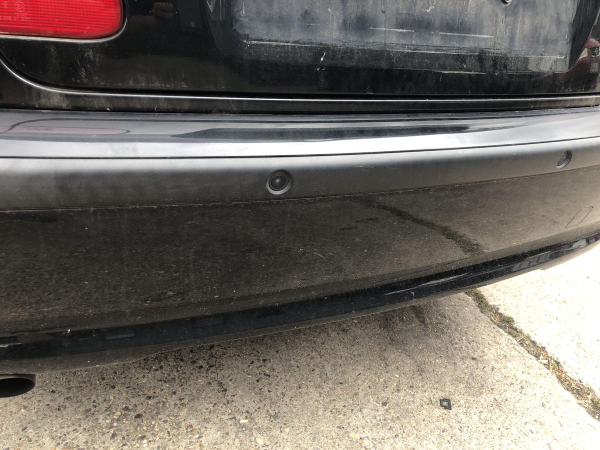 BMW 3er E46 Facelift Sto&szlig;f&auml;nger hinten Hecksch&uuml;rze Limo PDC 475/9 Black Saphir