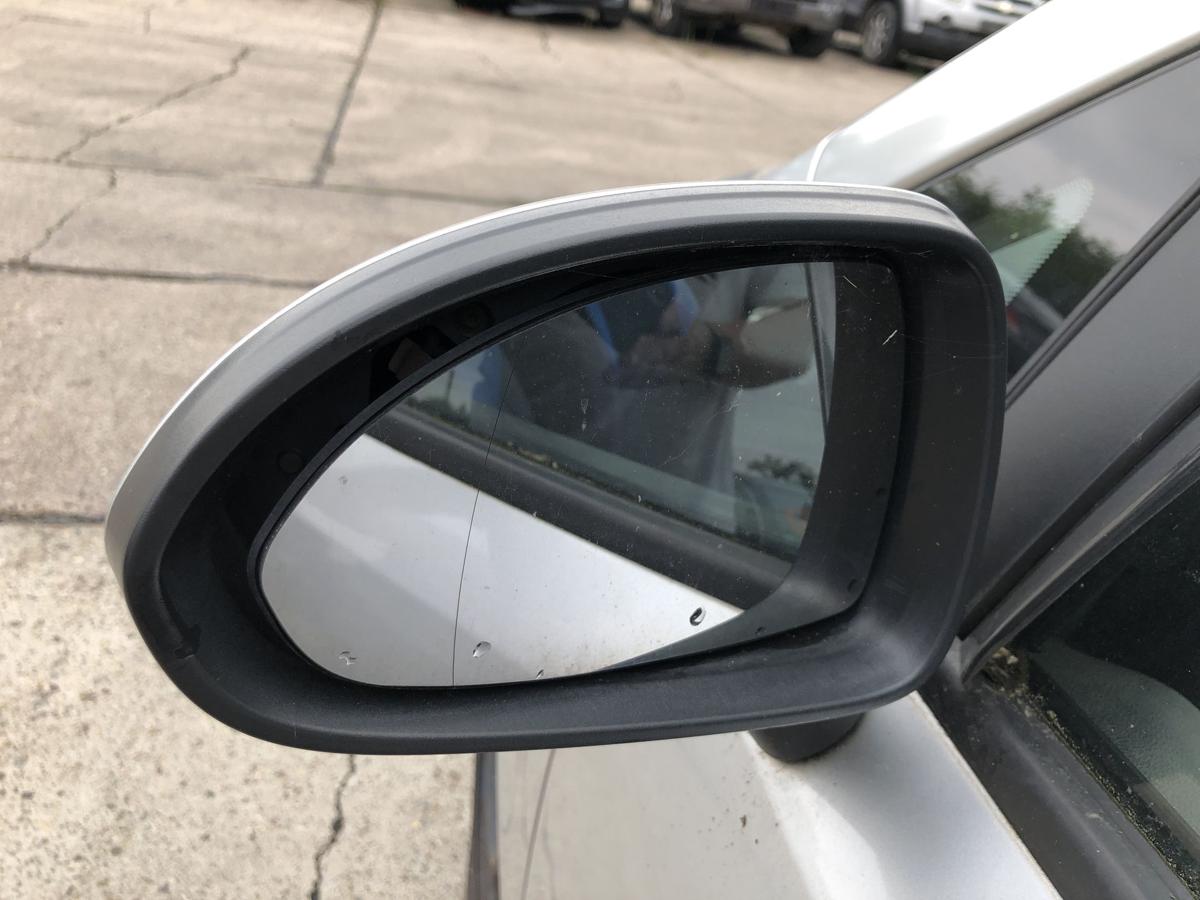 Opel Corsa D Au&szlig;enspiegel links Spiegel Seitenspiegel elektrisch 2AU Starsilber