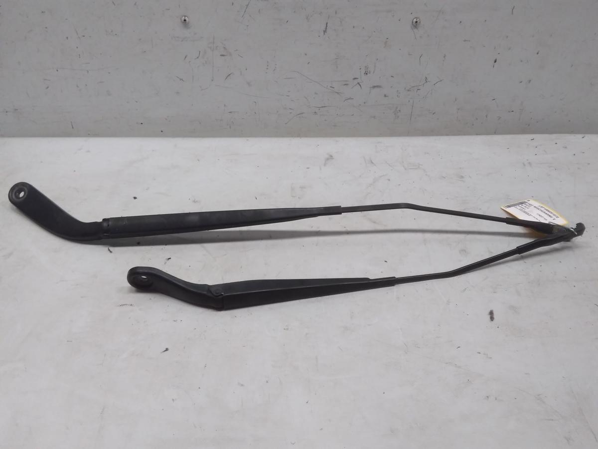 Mercedes Benz Vito 447 original Satz Wischerarme vorn Bj.2014