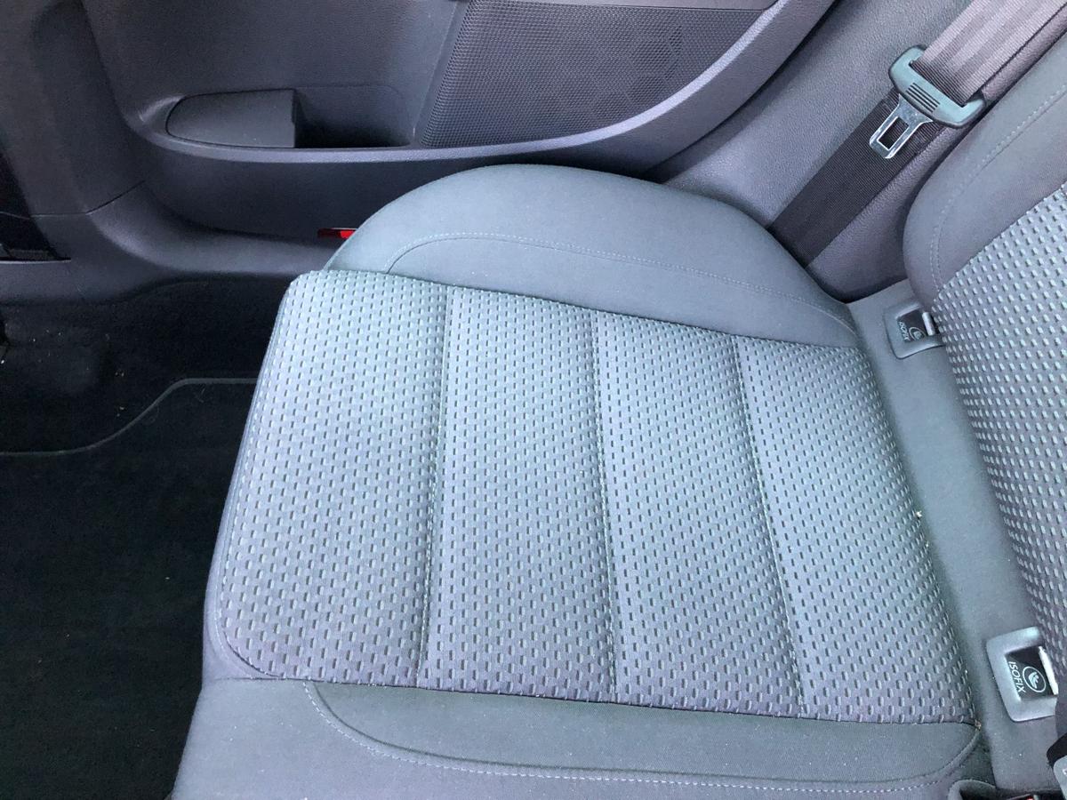 VW Golf 5 V 1K R&uuml;cksitzbank hinten Sitzbank R&uuml;ckbank f&uuml;r 5 t&uuml;rer Stoff