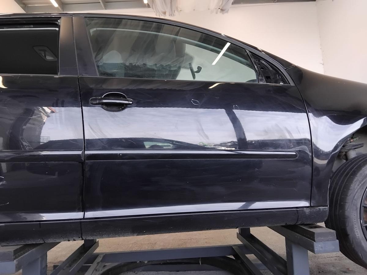VW Golf 5 1K T&uuml;r vorn rechts Beifahrert&uuml;r 5-T&uuml;rer L041 brillantschwarz BJ2006