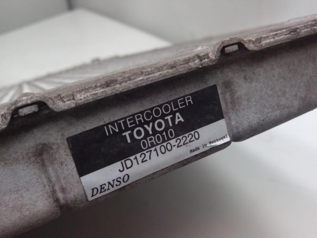Toyota Avensis T25 Bj.2006 original Ladeluftkühler 2.2TD 130kw *2AD*