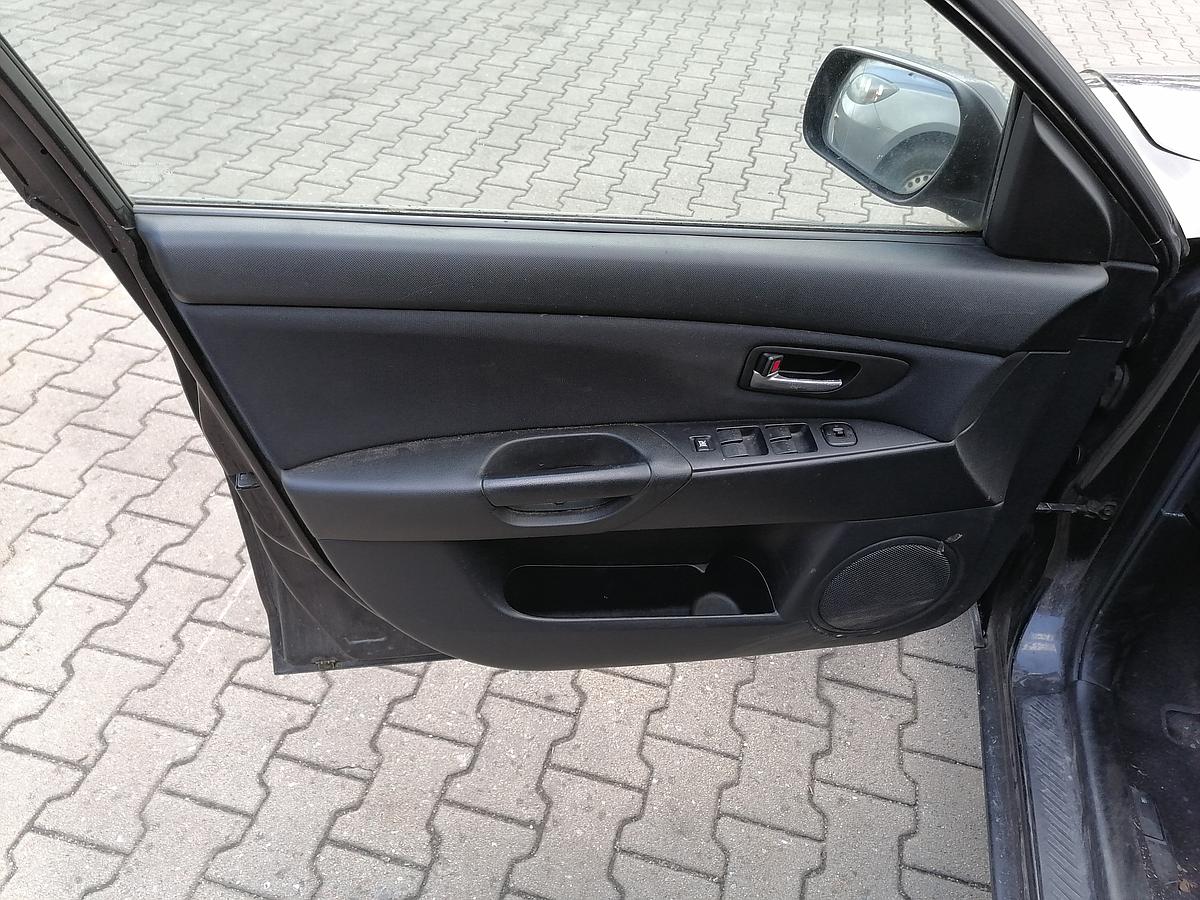 Mazda 3 BK Tür vorn links Fahrertür Schwarz Stufenheck BJ03-06