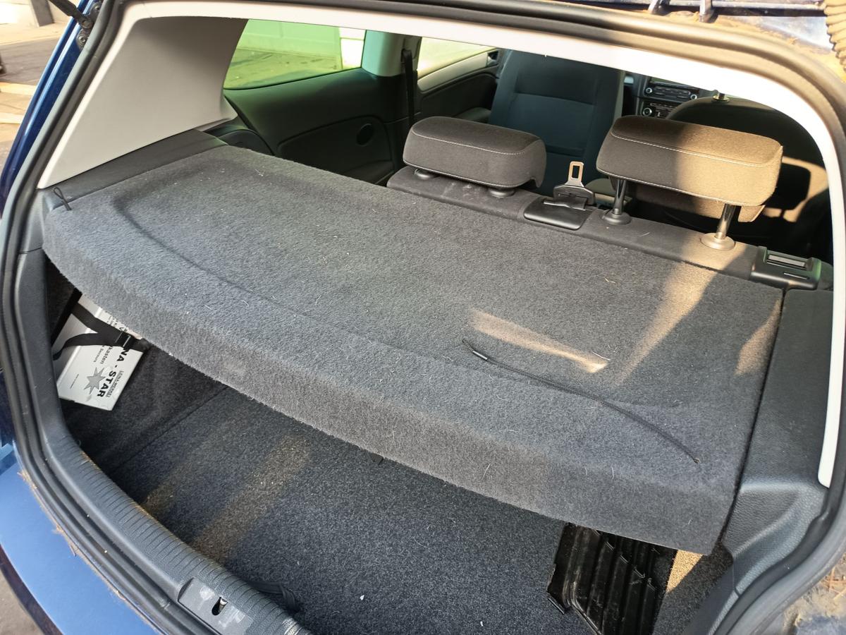 VW Golf VI 5K1 Hutablage Abdeckung Koffer/Laderaum Titanschwarz Limo Bj 2011