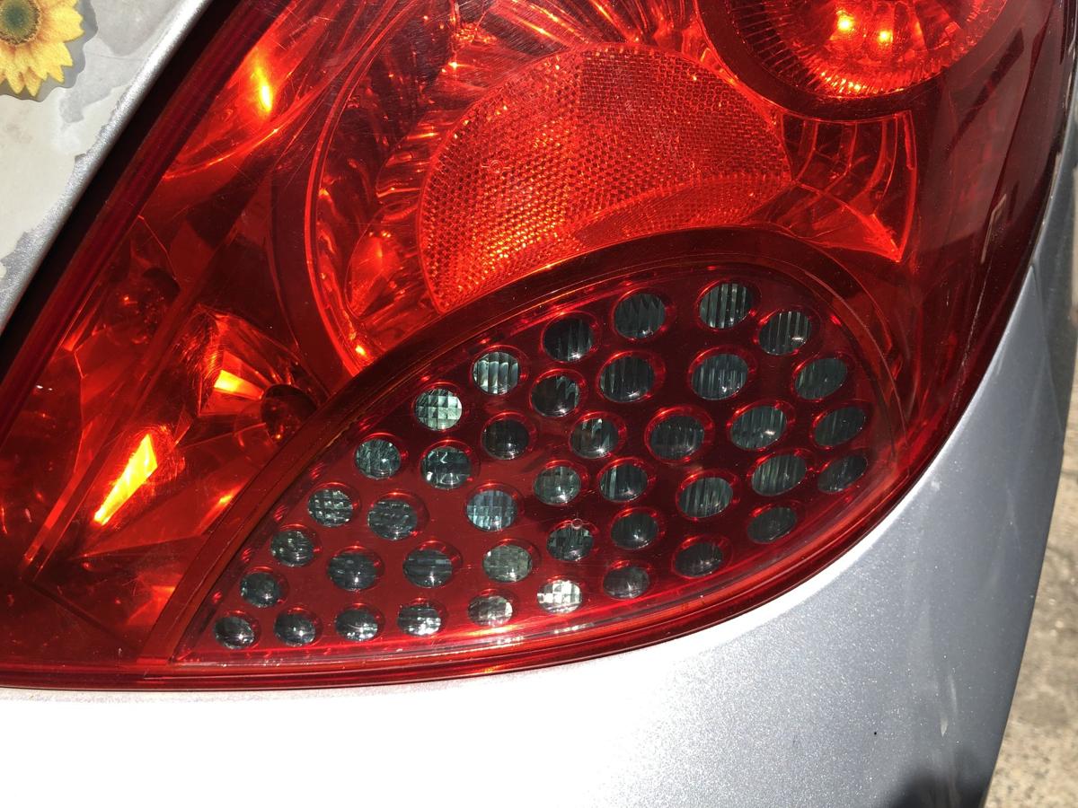 Peugeot 207 WA WC R&uuml;ckleuchte rechts R&uuml;cklicht passend f&uuml;r 3 und 5 t&uuml;rer bis 09