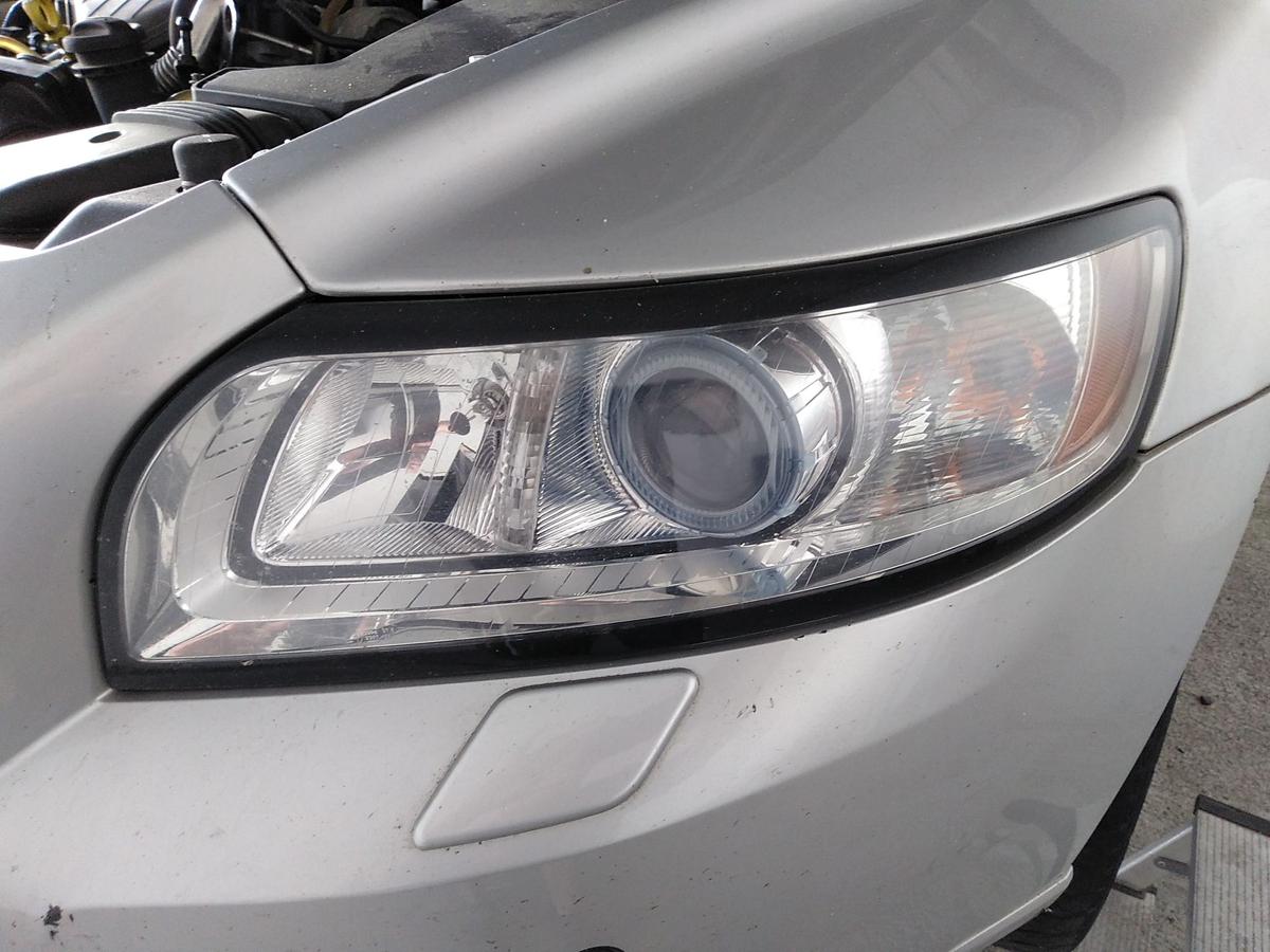 Volvo V50 Facelift original Scheinwerfer links Xenon mit Steuergerät Bj.2008