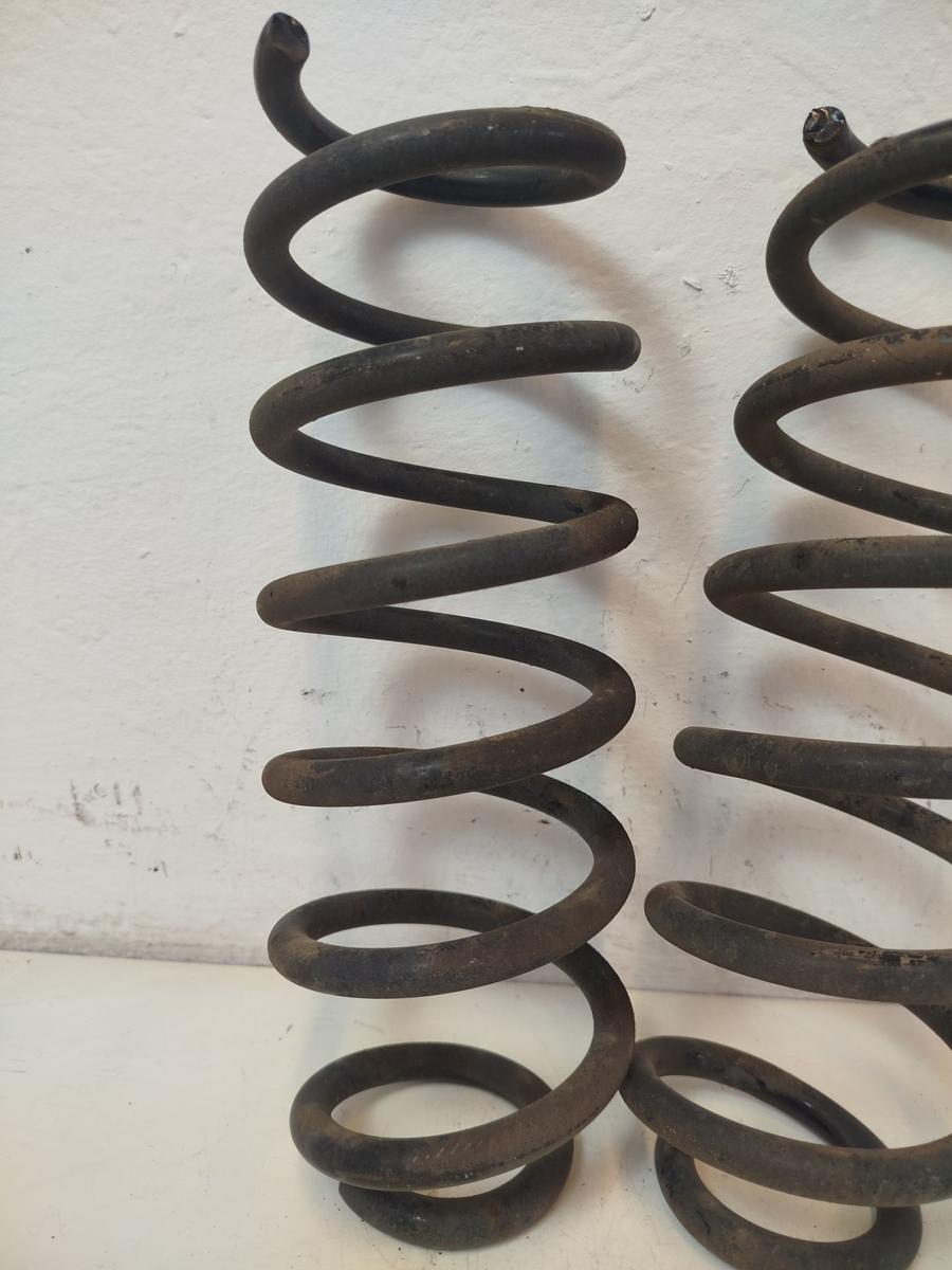 Nissan Qashqai J11 Satz Schraubenfeder Federn Hinterachsfedern Feder 1.2 85kw