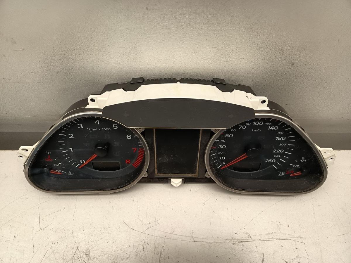 Audi A6 4F original Kombiinstrument Tacho 2.4l 130kW Benzin 4F0920931A Bj 2006