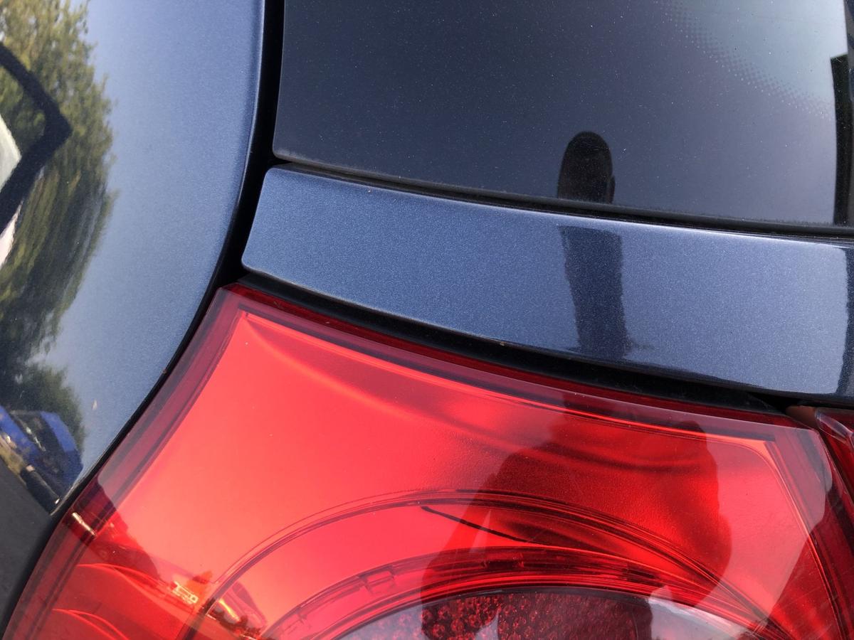 VW Golf 5 V 1K R&uuml;ckleuchte links au&szlig;en R&uuml;cklicht Heckleuchte f&uuml;r 3 und 5 t&uuml;rer