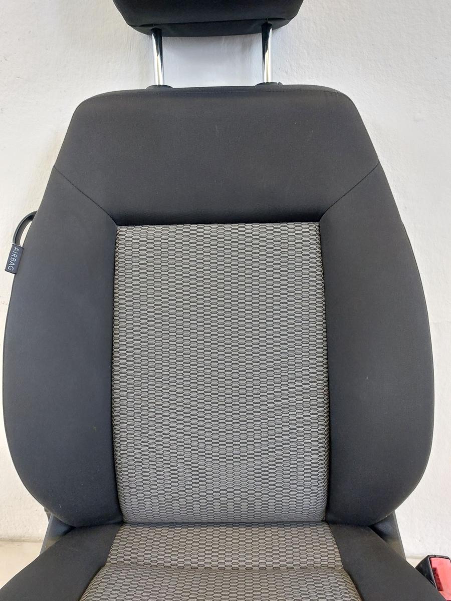 VW Polo 6R Sitz vorne rechts Beifahrersitz Stoff ohne Heizung