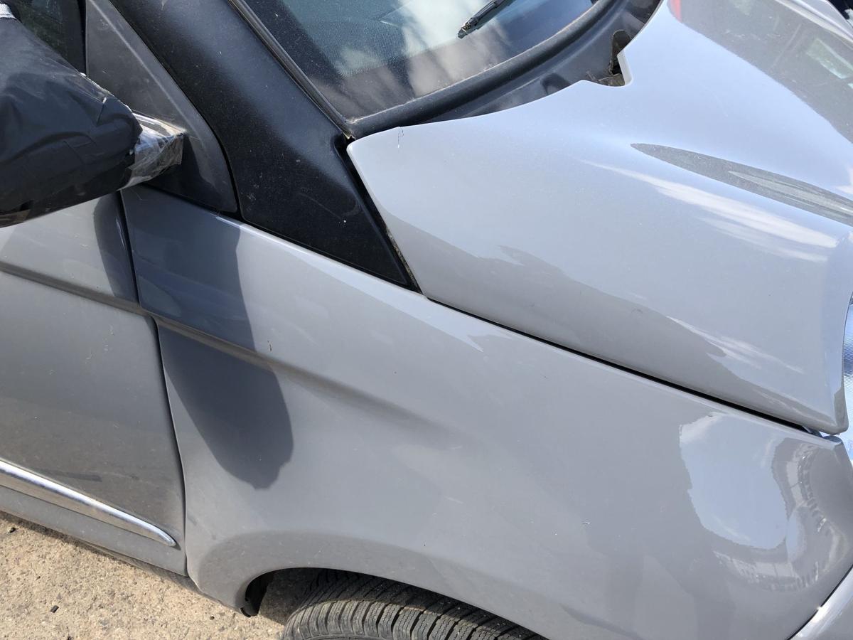 Aixam Minauto Access Modell 2021 Kotfl&uuml;gel vorn rechts Beifahrerseite Plastik