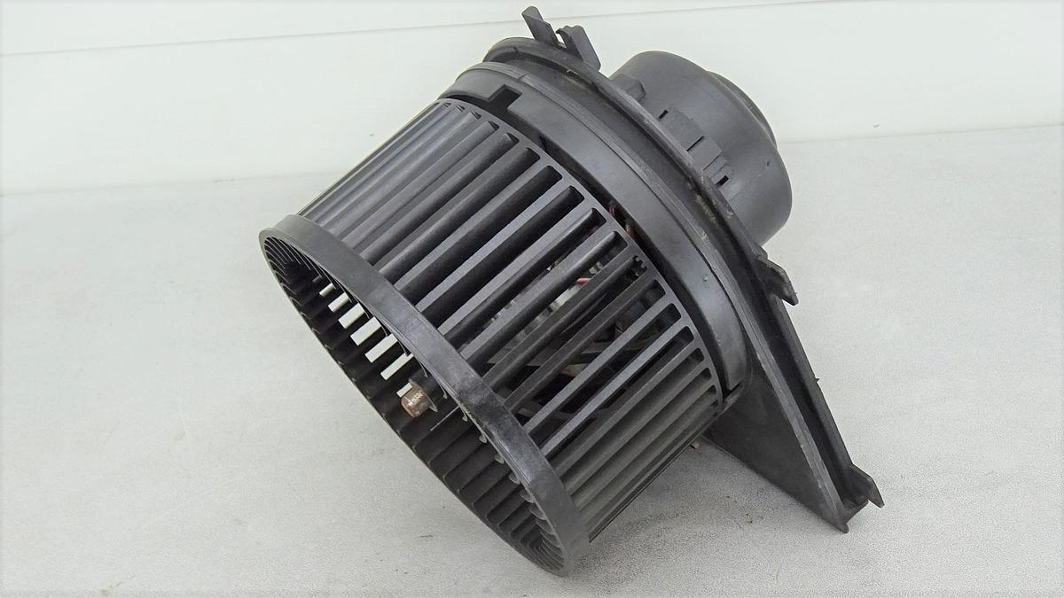 VW Golf IV Gebläsemotor Heizungsgebläse Bj1998 1J1819021A für Klimatronic