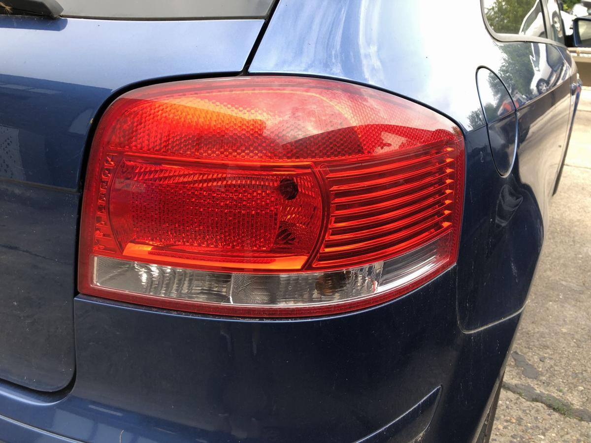 Audi A3 8P R&uuml;ckleuchte rechts R&uuml;cklicht Heckleuchte nur 3 t&uuml;rer bis 2008