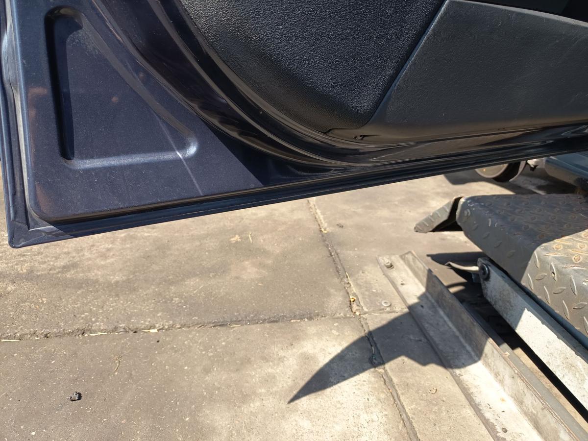 Opel Signum original T&uuml;r vorne links Z168 Metro Blau Baujahr 2007