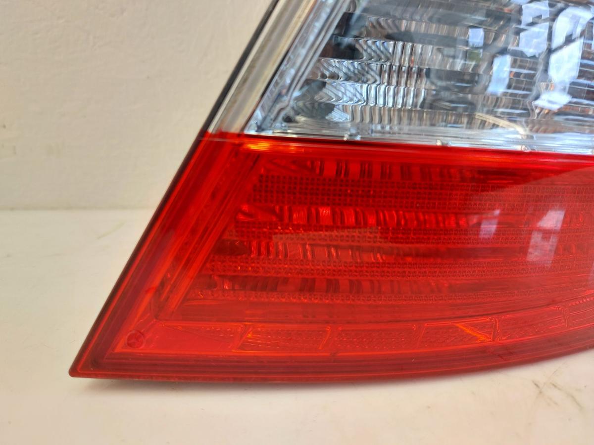 Mercedes CLC 203 Rückleuchte Schlussleuchte Rücklicht hinten aussen rechts OE