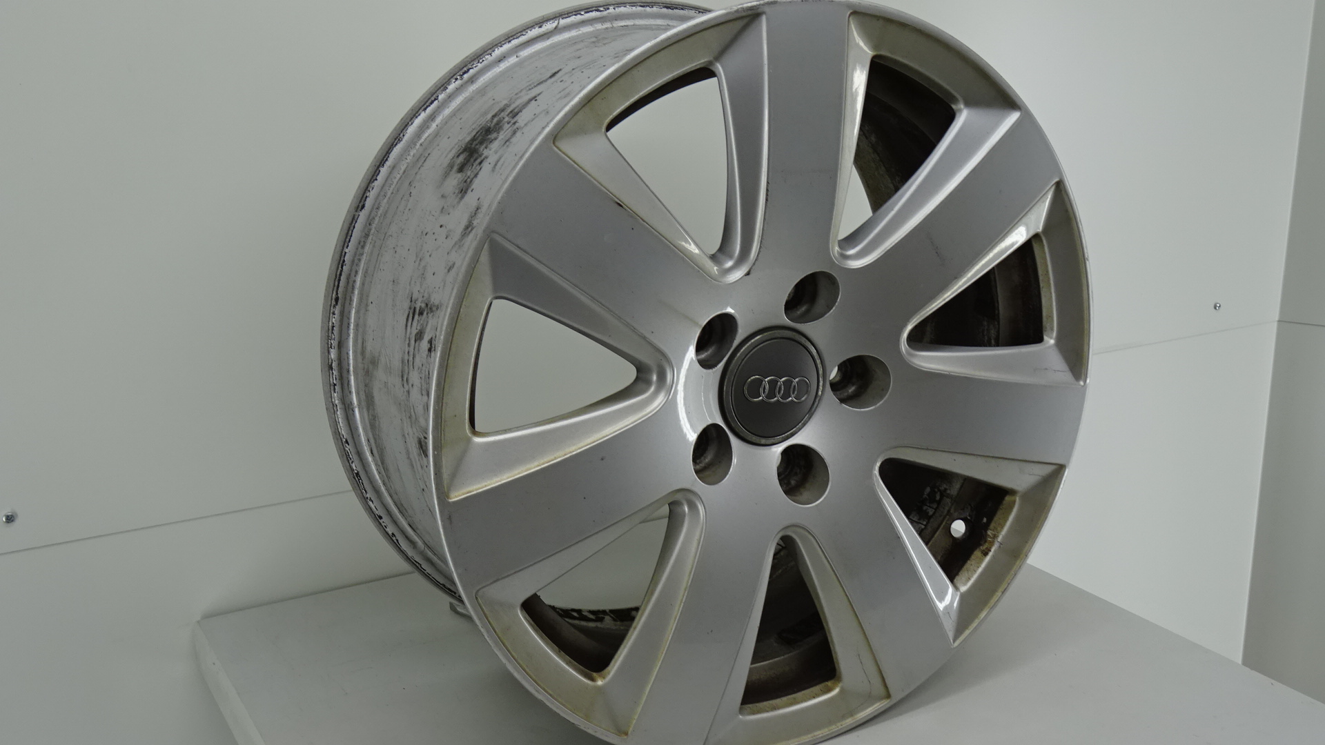 Audi A6 4F Avant Bj2005 Originale Alufelgen 1 Paar Felge Alu 4F0601025AN 7x16 ET42