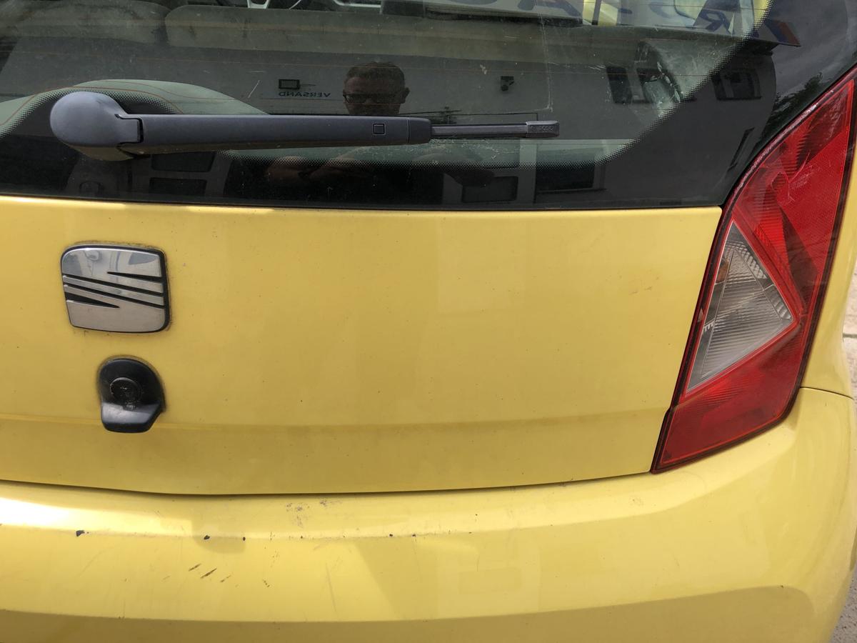 Seat Mii Typ AA Heckklappe mit Heckscheibe LB1B Sunflower Yellow Besch&auml;digt