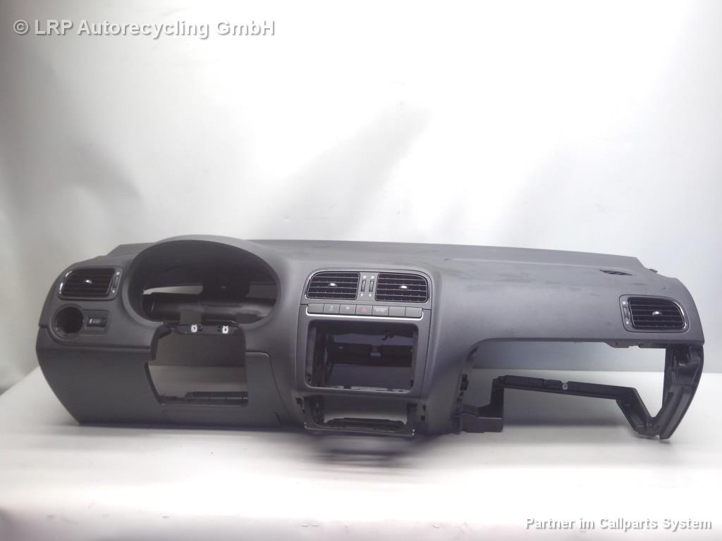 VW Polo 6R Armaturenbrett Schalttafel Cockpit BJ2010