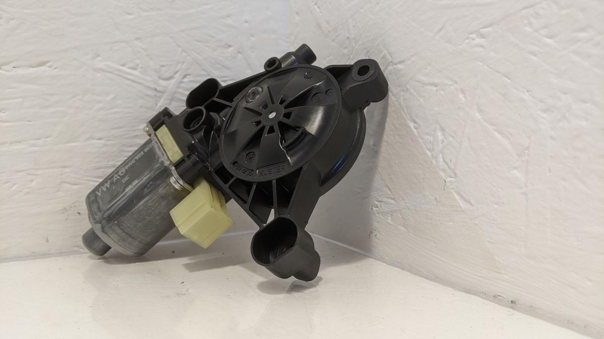 Audi A5 B9 F5 Fensterhebermotor hinten links Motor Fensterheber