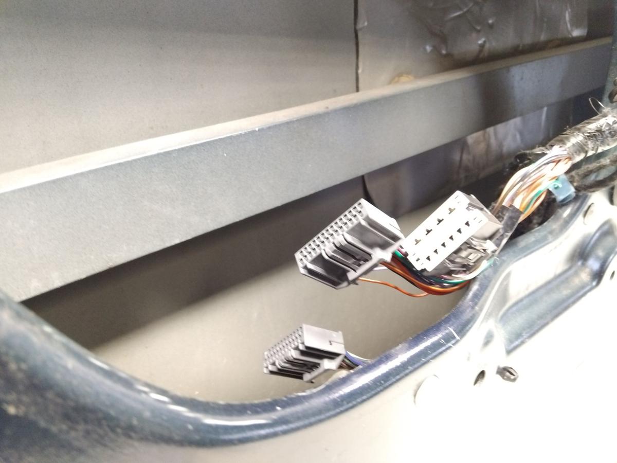 Tesla Model S original T&uuml;r vorn links Fahrert&uuml;r PMMB pacificblue BJ2014