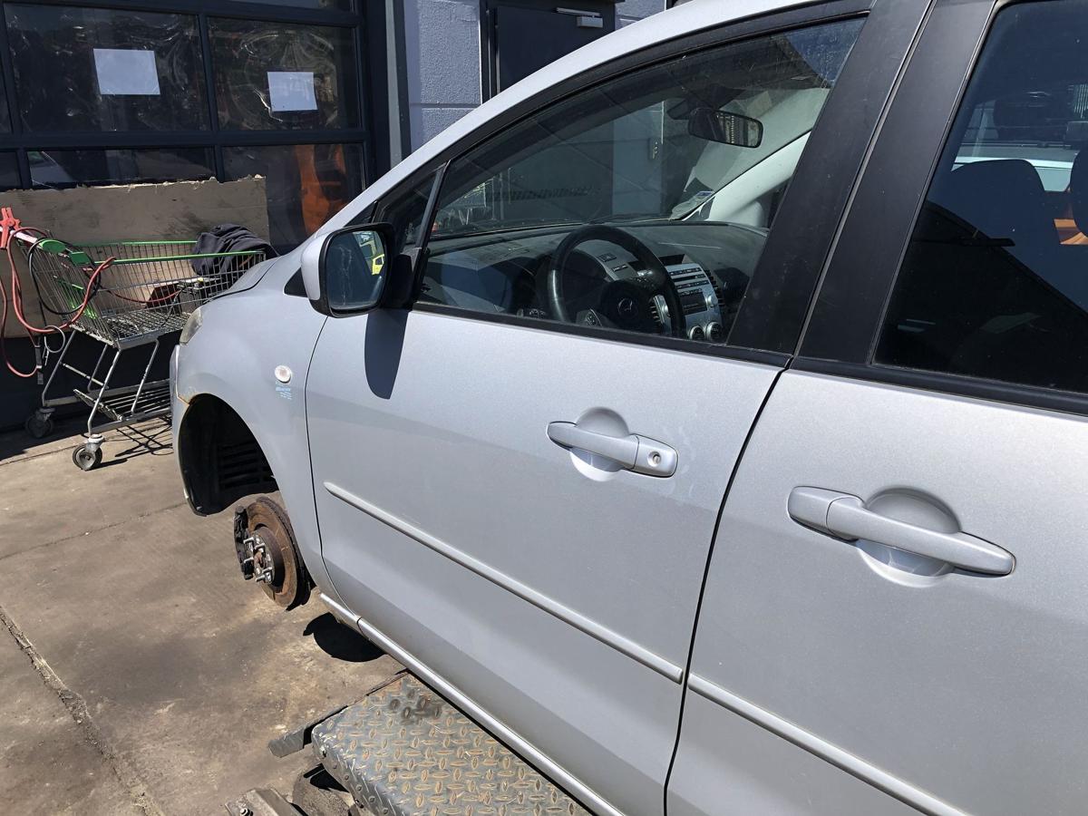 Mazda 5 original Tür vorn links Fahrer 22V Satinsilber Bj 2006