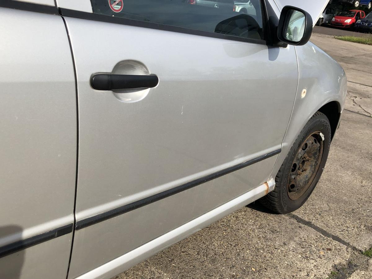 Skoda Fabia 6Y T&uuml;r vorn rechts Beifahrert&uuml;r Rohbau LF7T Diamant Silber Metallic