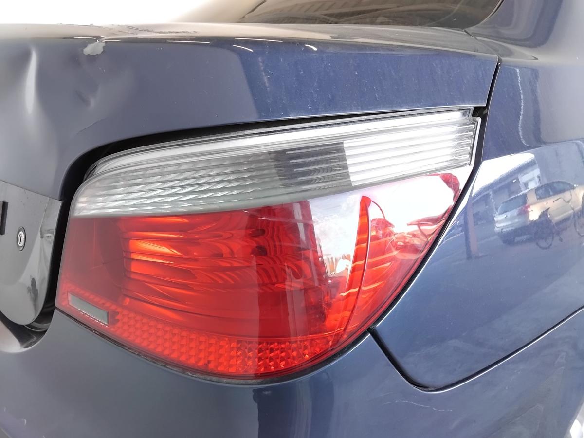 BMW 5er E60 Limousine original R&uuml;ckleuchte Heckleuchte rechts rot/grau BJ2003
