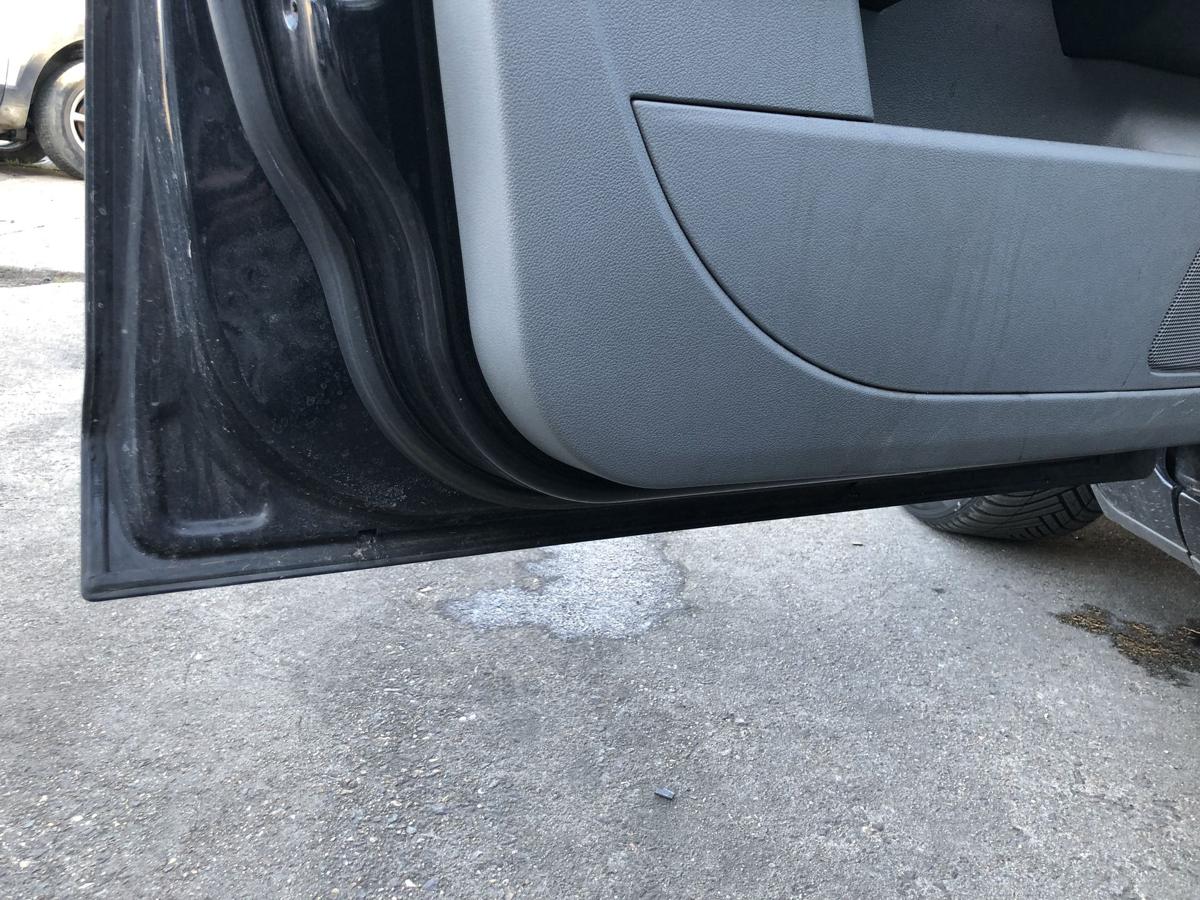 Ford Focus DA3 ab07 T&uuml;r vorn links 5 t&uuml;rer Fahrert&uuml;r Pantherschwarz Rohbau