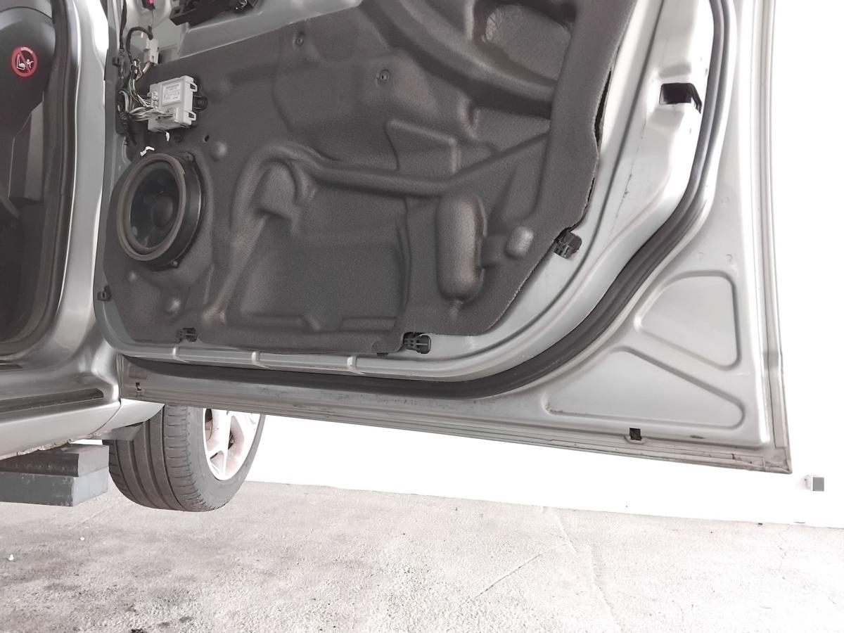 Ford Mondeo 4 BA7 Tür vorn rechts Beifahrertür Cosmic-Silber Metallic BJ2007