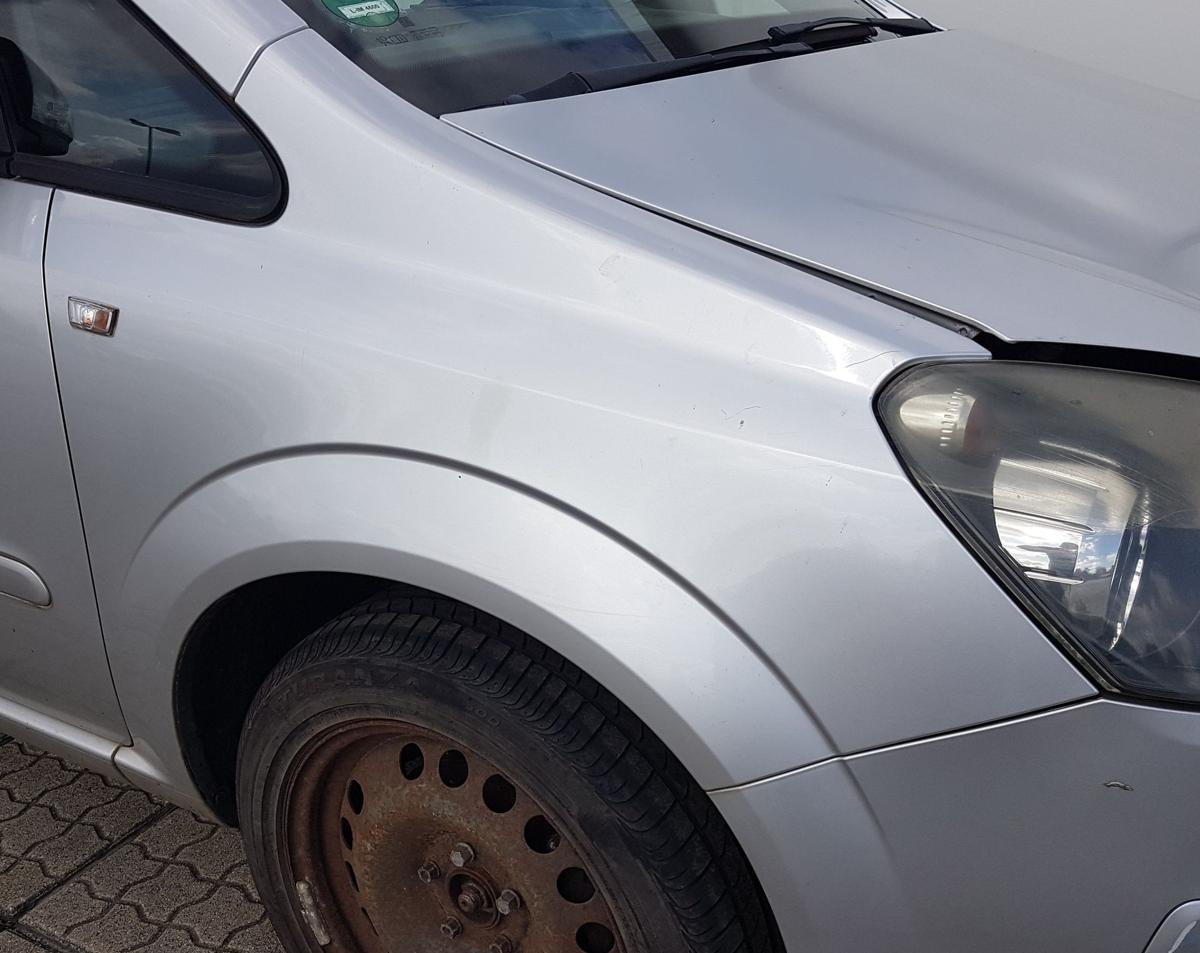 Opel Zafira B Kofl&uuml;gel rechts in 2AU Starsilber III Bj2006